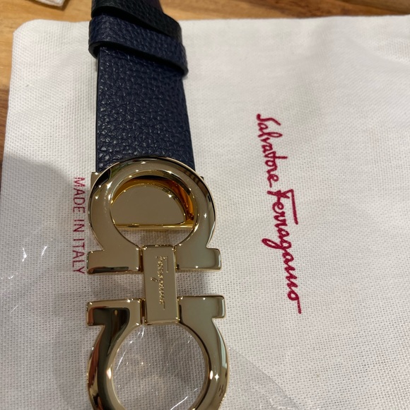 Salvatore Ferregamo Gancini reversible belt-size 80 - Picture 6 of 7